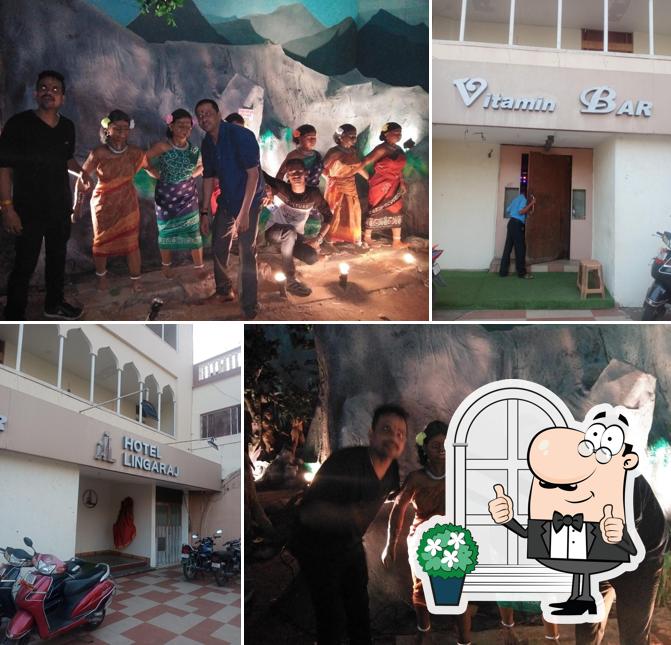 The exterior of Vitamin Bar