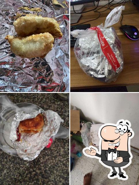 Look at the picture of New Gujrati Dabeli vadapav and fastfood