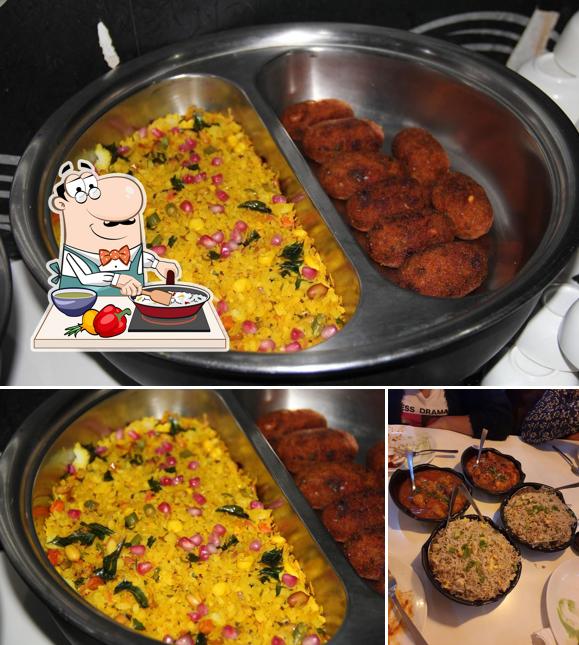 Paella at Cheeni Kum Restaurant - Kasba