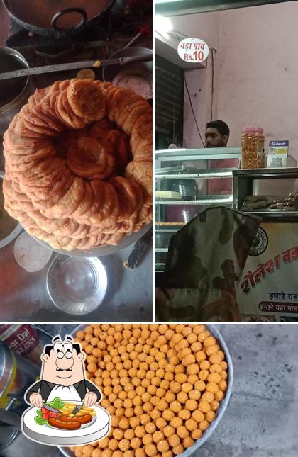 Meals at Shailesh Vadapav Center &,Sweet