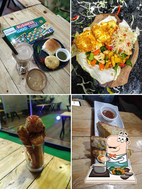 Falafel at Cafe Hours