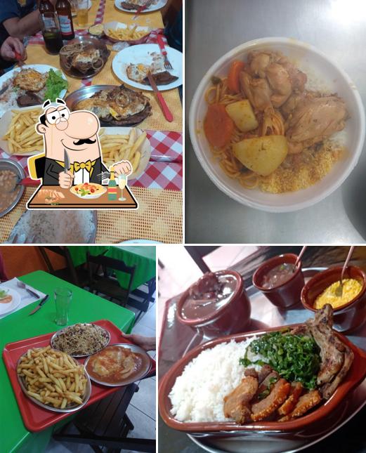 Comida em Restaurante e pizzaria Família Santos