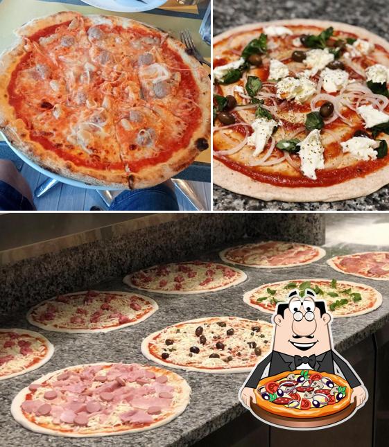 Ordina tra le molte varianti di pizza