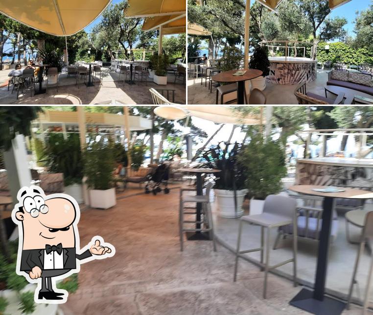 Gli interni di Michigen Beach Club