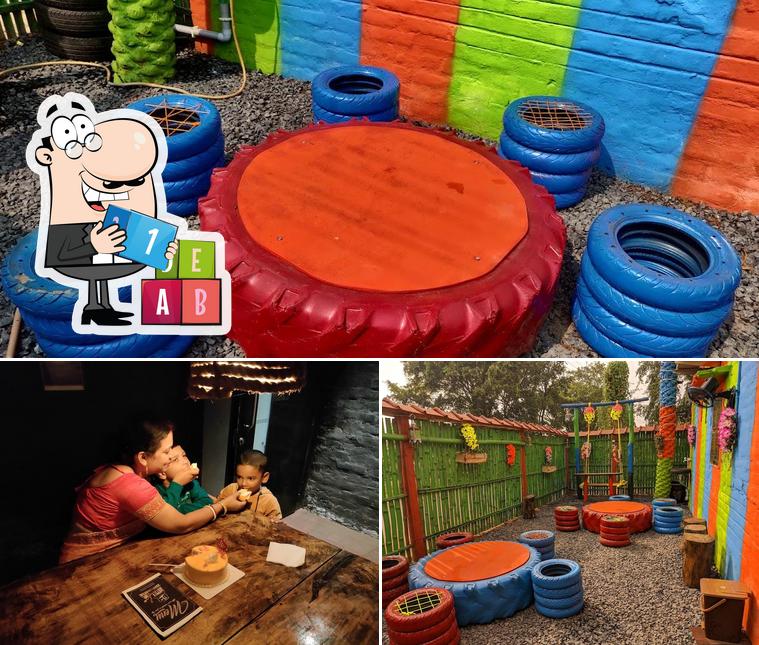 The restaurant's play area and cake