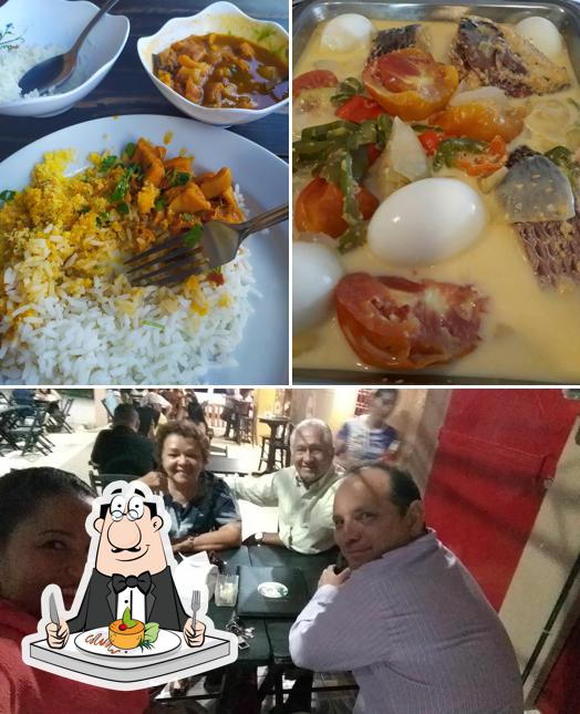 O Mama Na Égua Bar E Restô se destaca pelo comida e interior