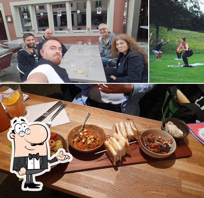 La interni e esterno del ristorante