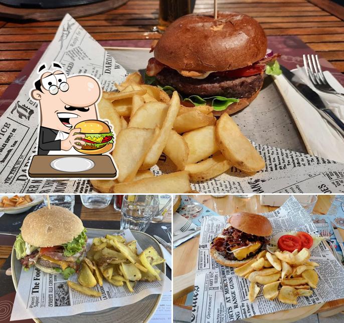 Prova un hamburger a Braceria dei Pini