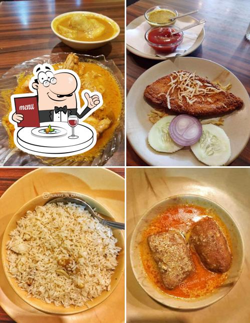 Food at Bhojohori Manna