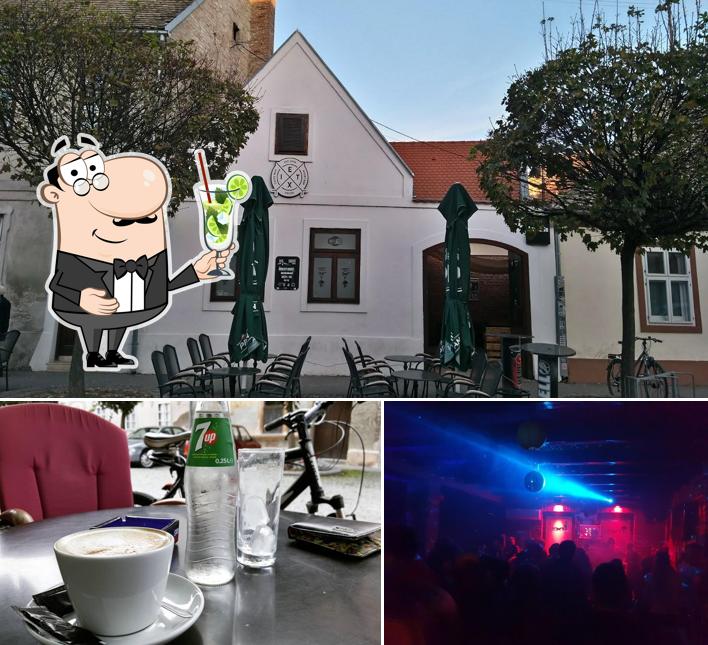 Goditi un drink a Club EXIT