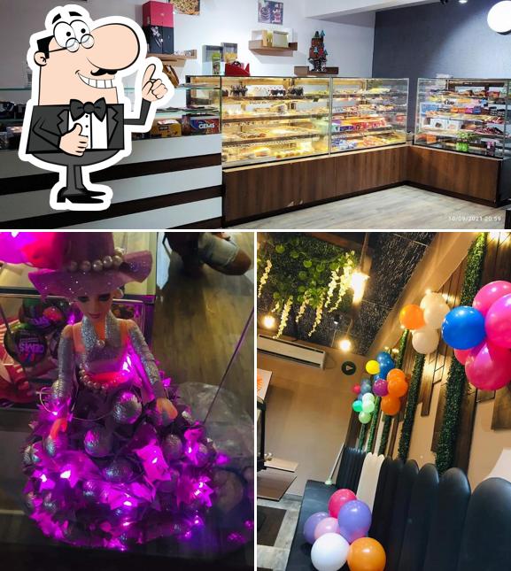 Here's a photo of Sweet's Corner Bakery