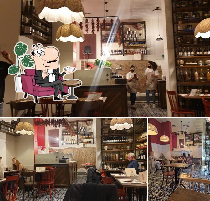 Dai un'occhiata agli interni di Pizzium