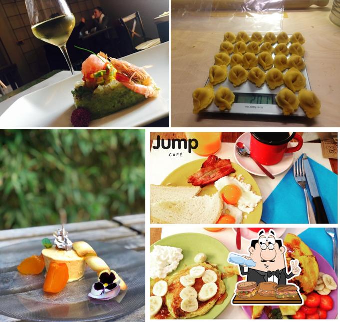 Fatti un panino a Jump ristorante & cafè