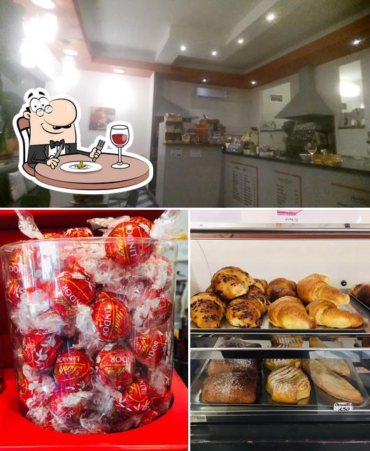 Platti al Bar Mì & Tì