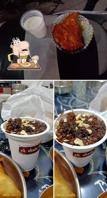 Ishwarbhai Ghughrawala is distinguished by food and beverage