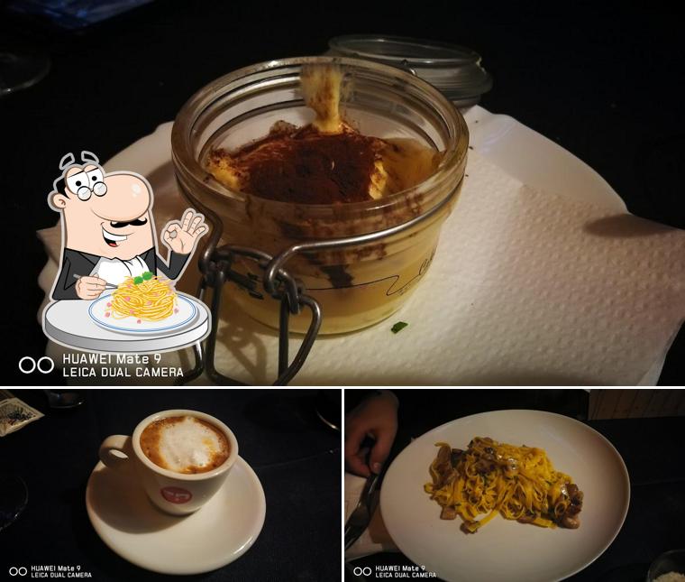 Spaghetti alla carbonara al Ristorante La Taverna di Angeli