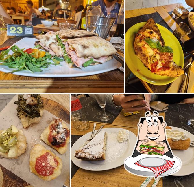 Club sandwich al "Napoesia", Trattoria e Pizzeria Napoletana