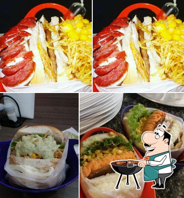 Prove pratos de carne no Carlinha Burguer e Pizzaria