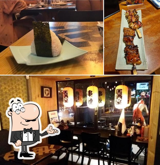 O interior do Ikedaya Izakaya