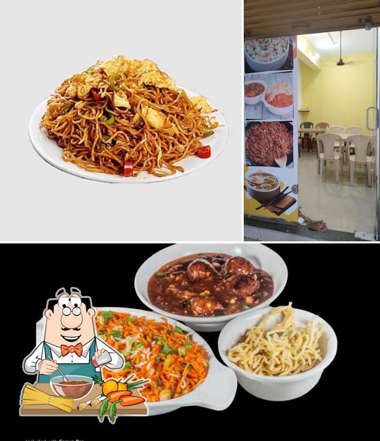 Spaghetti bolognese at Hot Bowl Express