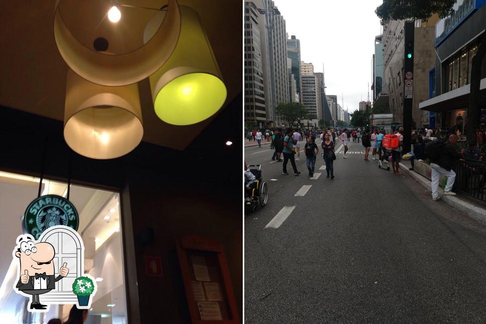 O exterior do Starbucks - Top Center