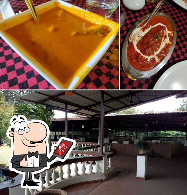 You can get some fresh air outside Alua Verna Wedding hall in Goa