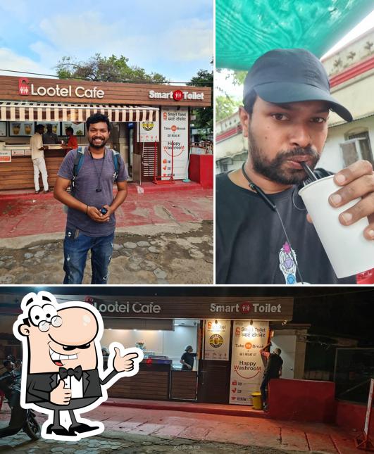 Look at this photo of Lootel Smart Restroom Cafe - Nehru Chowk