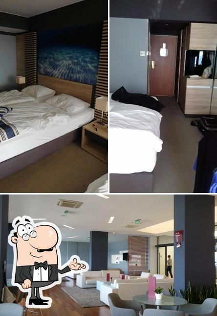 Dai un'occhiata agli interni di Hotel Admiral