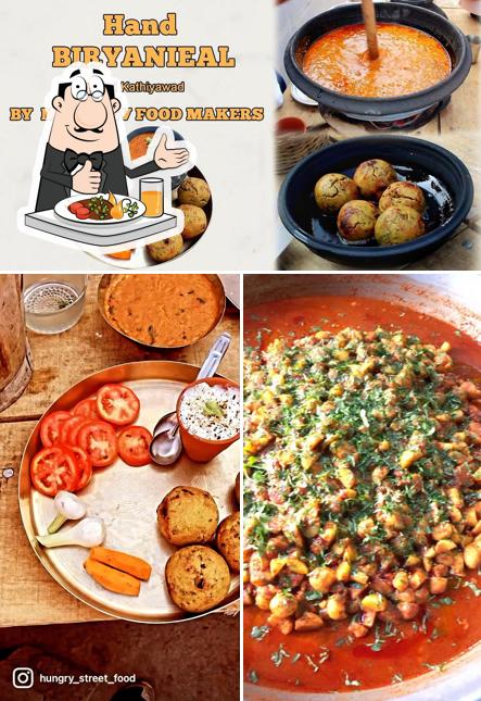 Food at Hungry Chineese Food