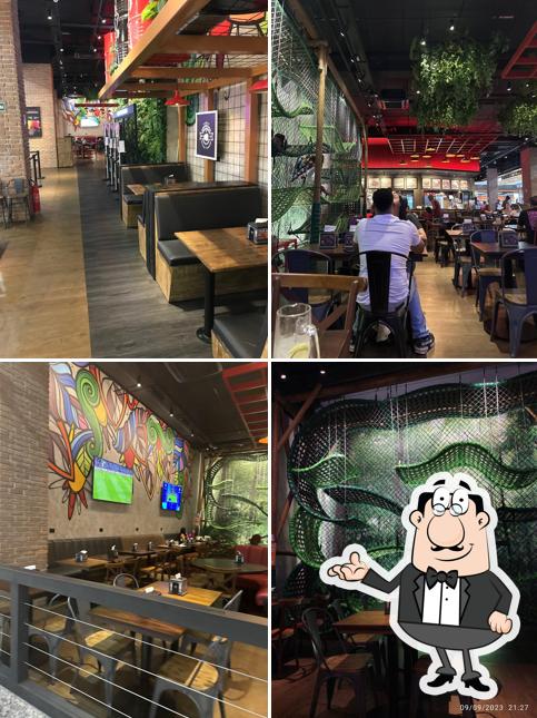 O interior do Mania de Churrasco Prime Steak & Burger