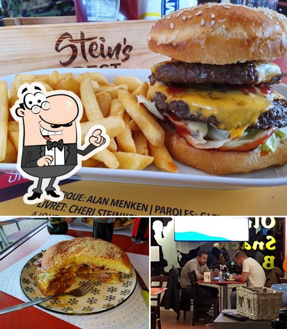 Gli interni di Oliver Snack Bar