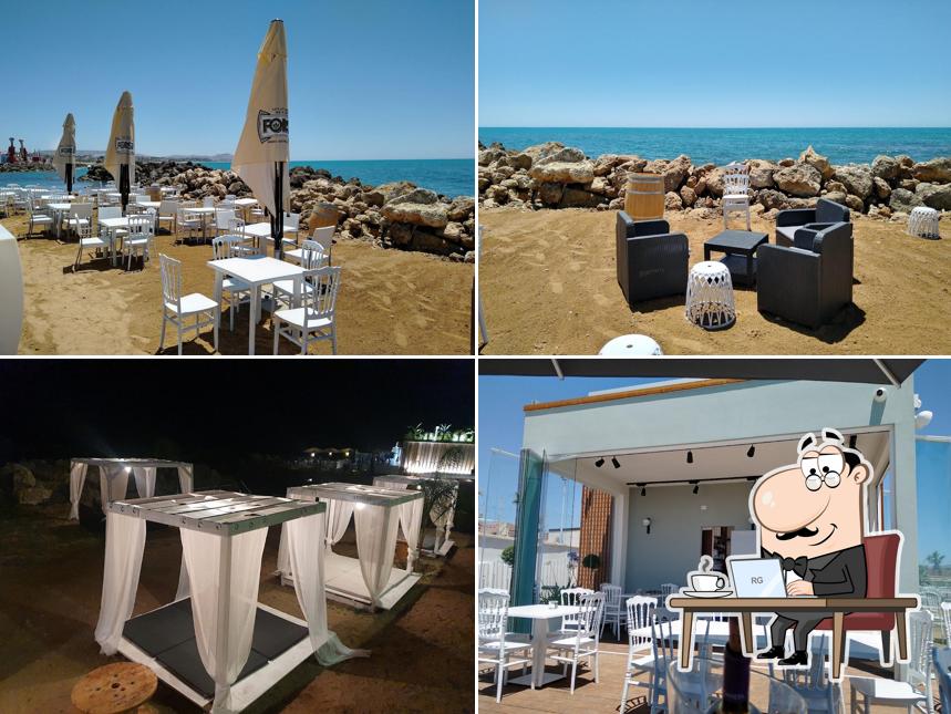 Gli interni di La Perla Lounge Beach