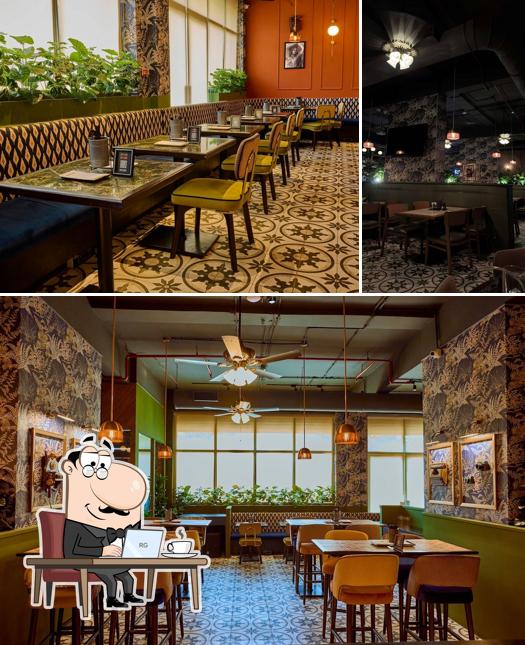 Take a seat at one of the tables at Hitchki Belapur