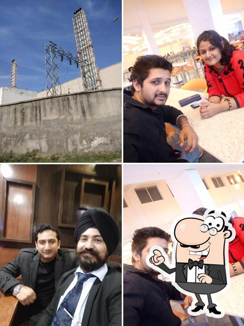 The exterior of Yo!China