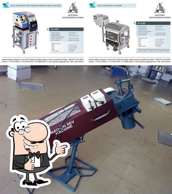 Here's a photo of R-Smith Roti Chapati Machine