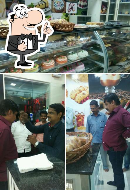 Here's a picture of Phule Bakery & Cake