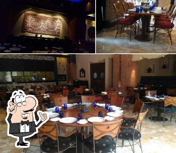 The interior of The Great Kabab Factory - Radisson Blu Plaza