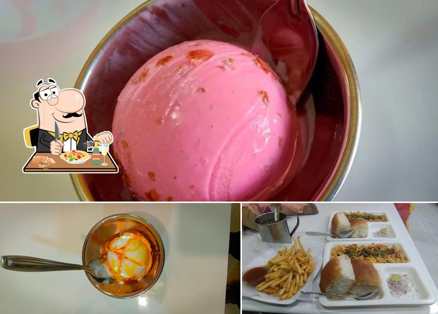 Food at Bharkadevi Ice cream, Satara