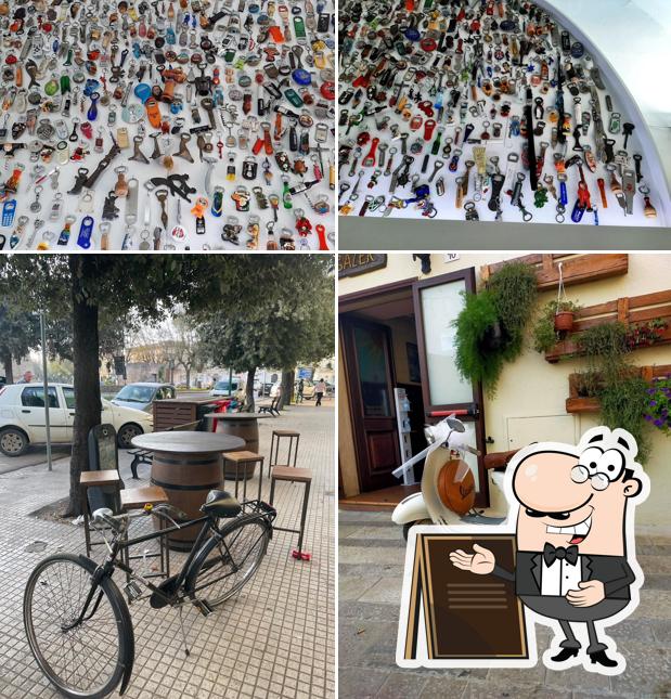 Tra le diverse cose da Bar Castello si possono trovare la esterno e cibo