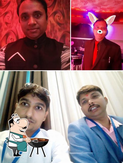 See this pic of Savali Combo Bar