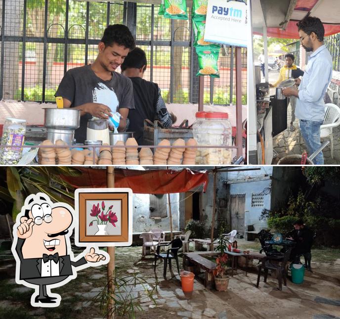 The interior of Rani_road_wali_chai_ki_tapri