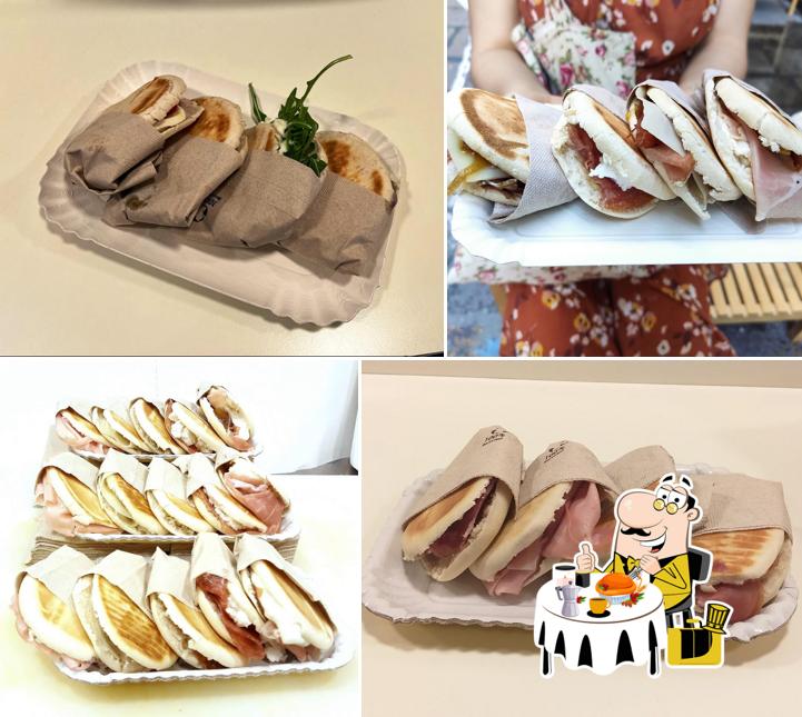 Platti al Tigelleria Tigellino Bologna