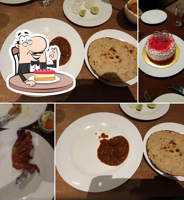 Cheesecake at Hotel Sidharth Family Restaurant & Bar