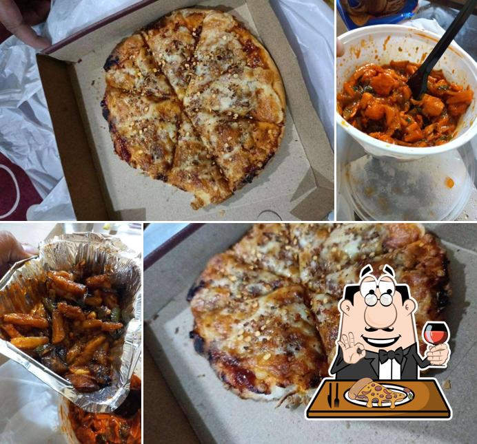 Get pizza at Chote Nawab Veg & Non Veg