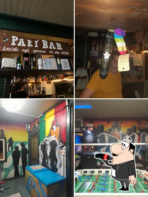 Pakì si caratterizza per la bevanda e interni