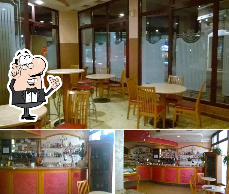 Siediti a un tavolo di Caffe' Centrale Di Marinelli Maria & C. Sas