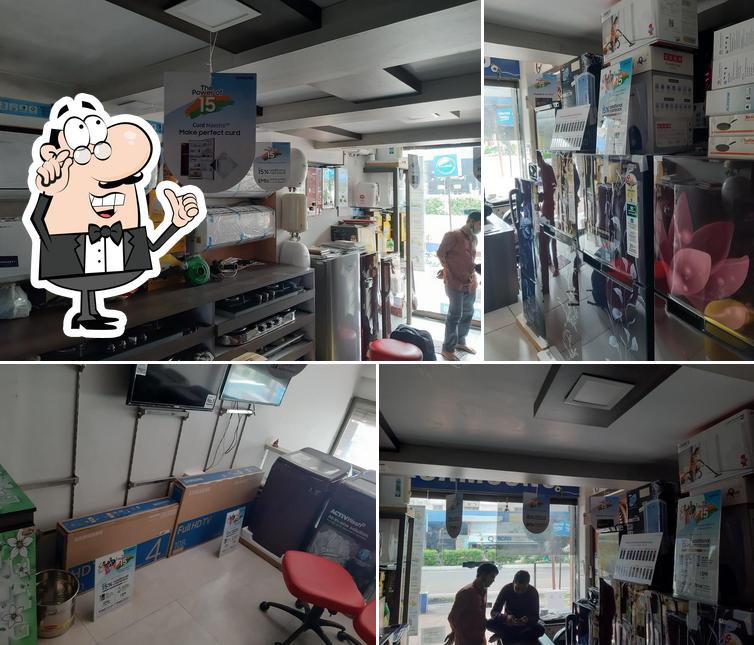 The interior of CAFE BARODA EXPRESS