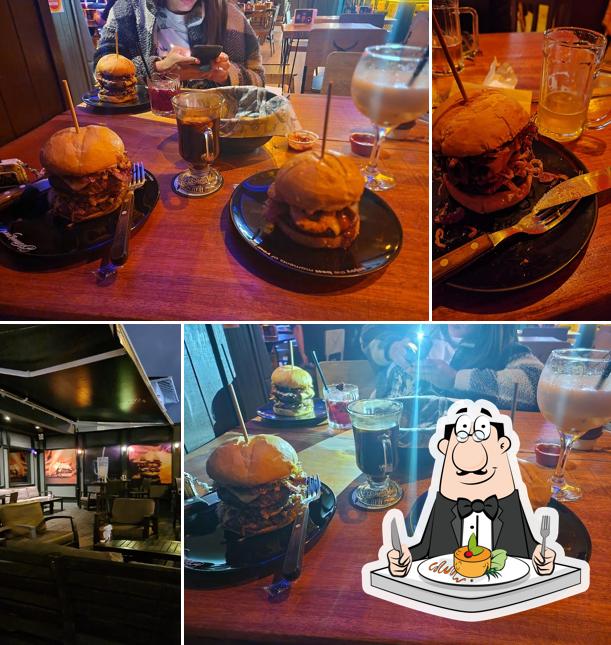 Sanduíche de carne de porco desfiada em Bestburguer Itajaí