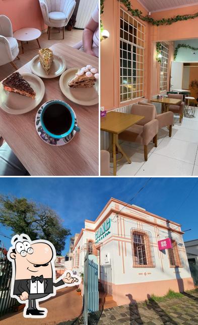 Sente em uma das mesas no Conc Doces & Café - Rebouças