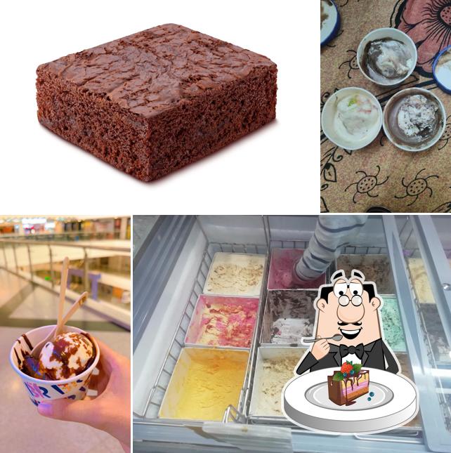 Chocolate cake at Baskin Robbins